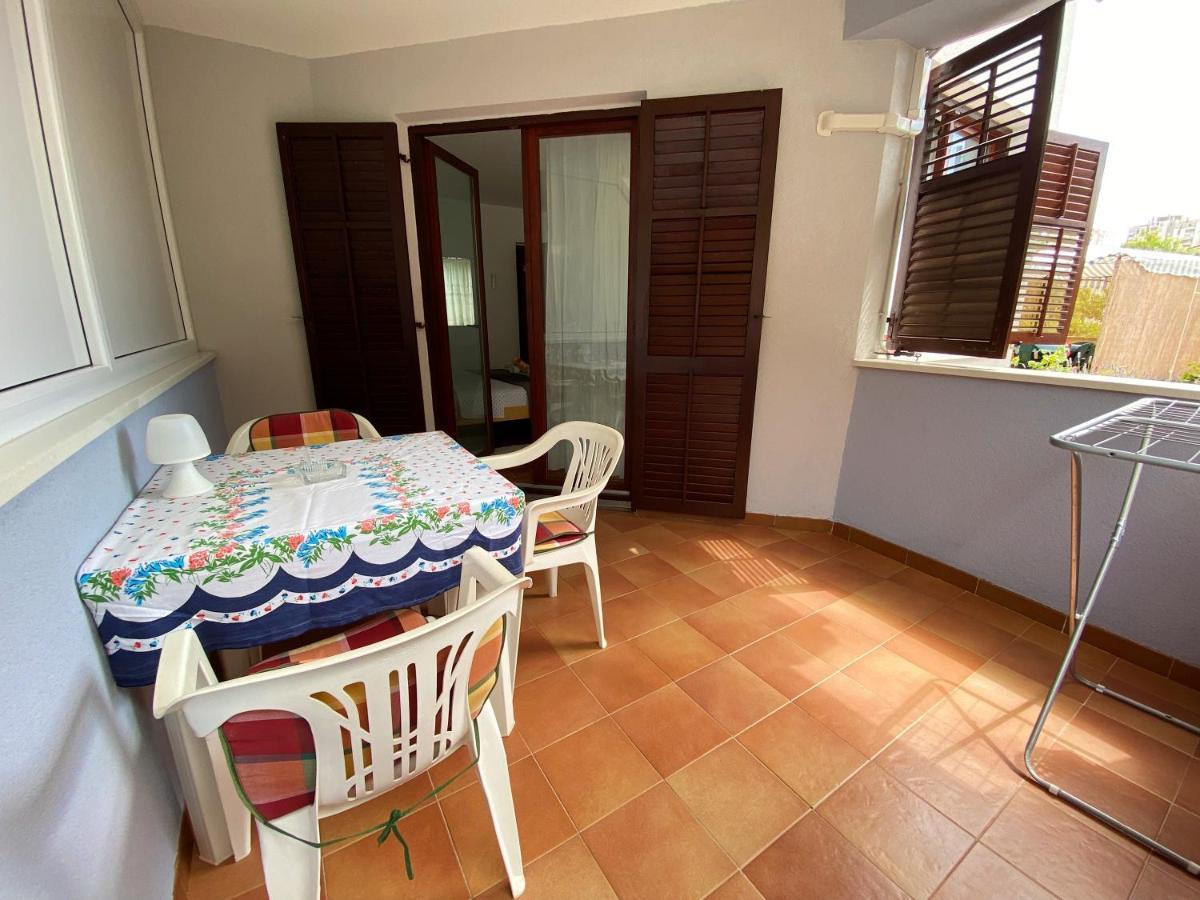 Apartments Lungomare Pula Exterior foto